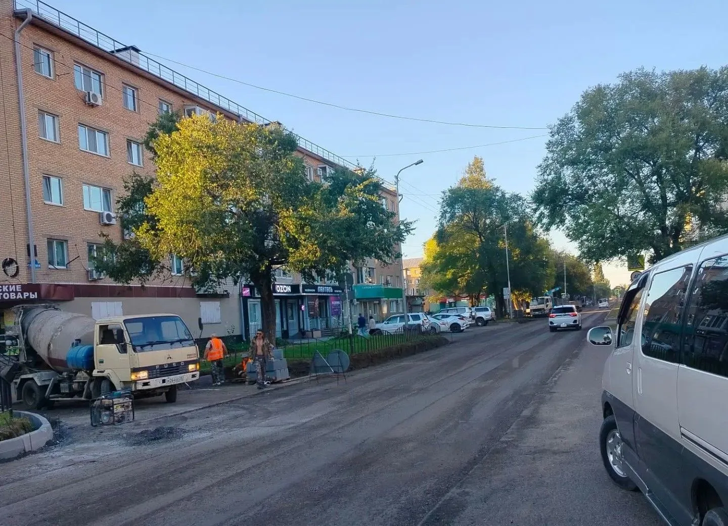🚧Продолжаются работы по ремонту дорожного полотна