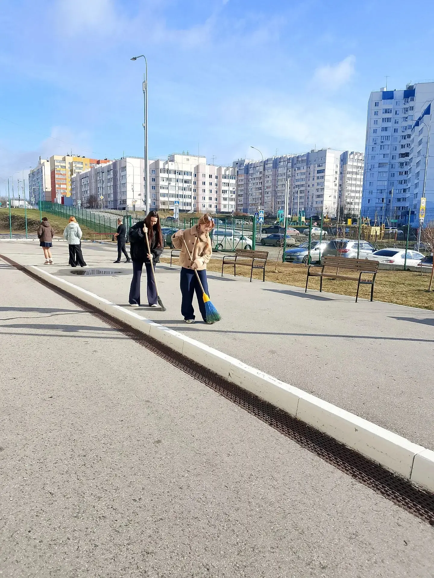 🌿 Санитарная пятница: вместе за чистоту и порядок!  В рамках регионального месячника по благоустройс
