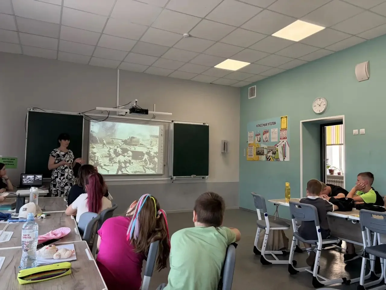 В нашем школьном лагере прошёл настоящий урок живой истории! К нам в гости приехали сотрудники Белго