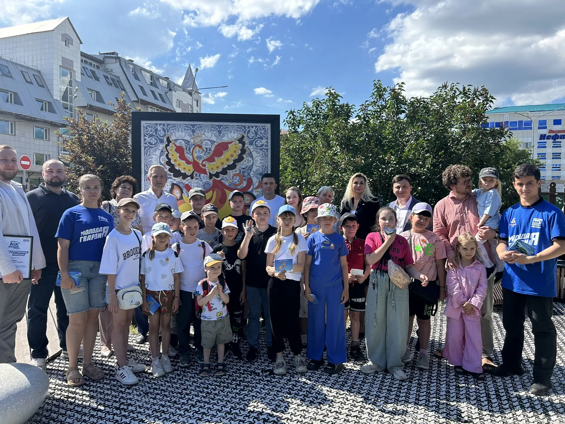 Жар‑птица взмахнула крыльями в Тюмени 
 
Сегодня в первом городе Сибири произошло настоящее волшебст