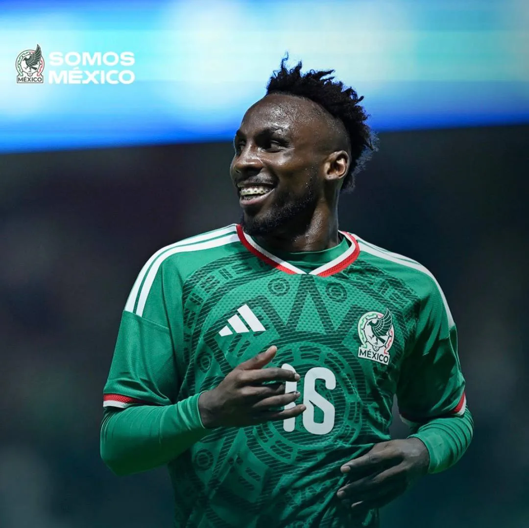 Я буду болеть за Мексику на ЧМ 🇲🇽

В своё время играл в футбол на профессиональном уровне. Однажды