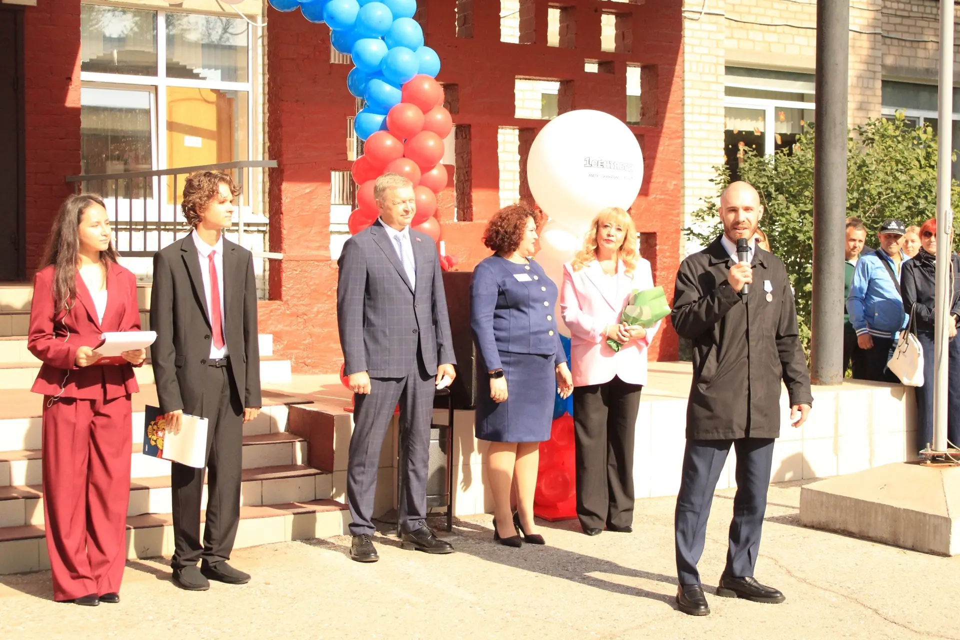 🎉 С Днём знаний! 🎉Сегодня, 1 сентября, в нашей гимназии прошла торжественная линейка,...