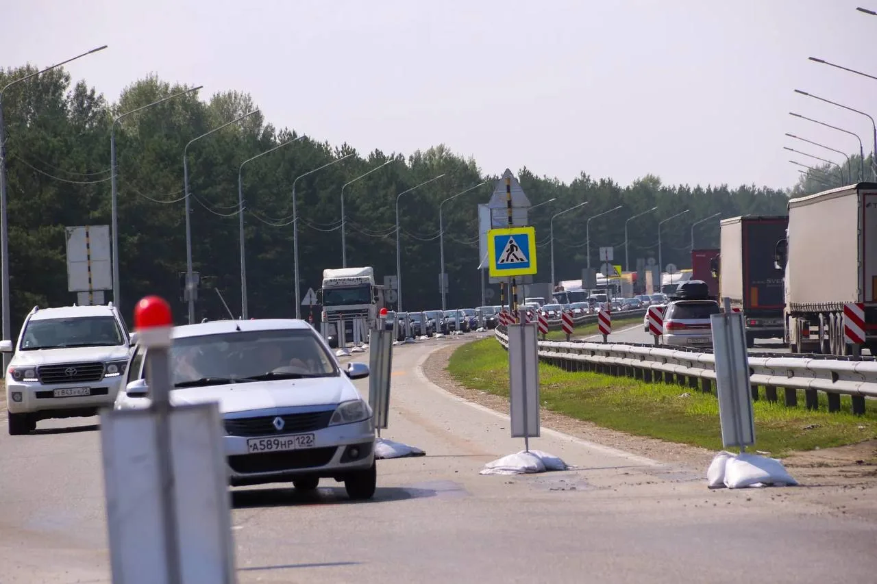 На въезде в Барнаул скоро полностью восстановится движение.