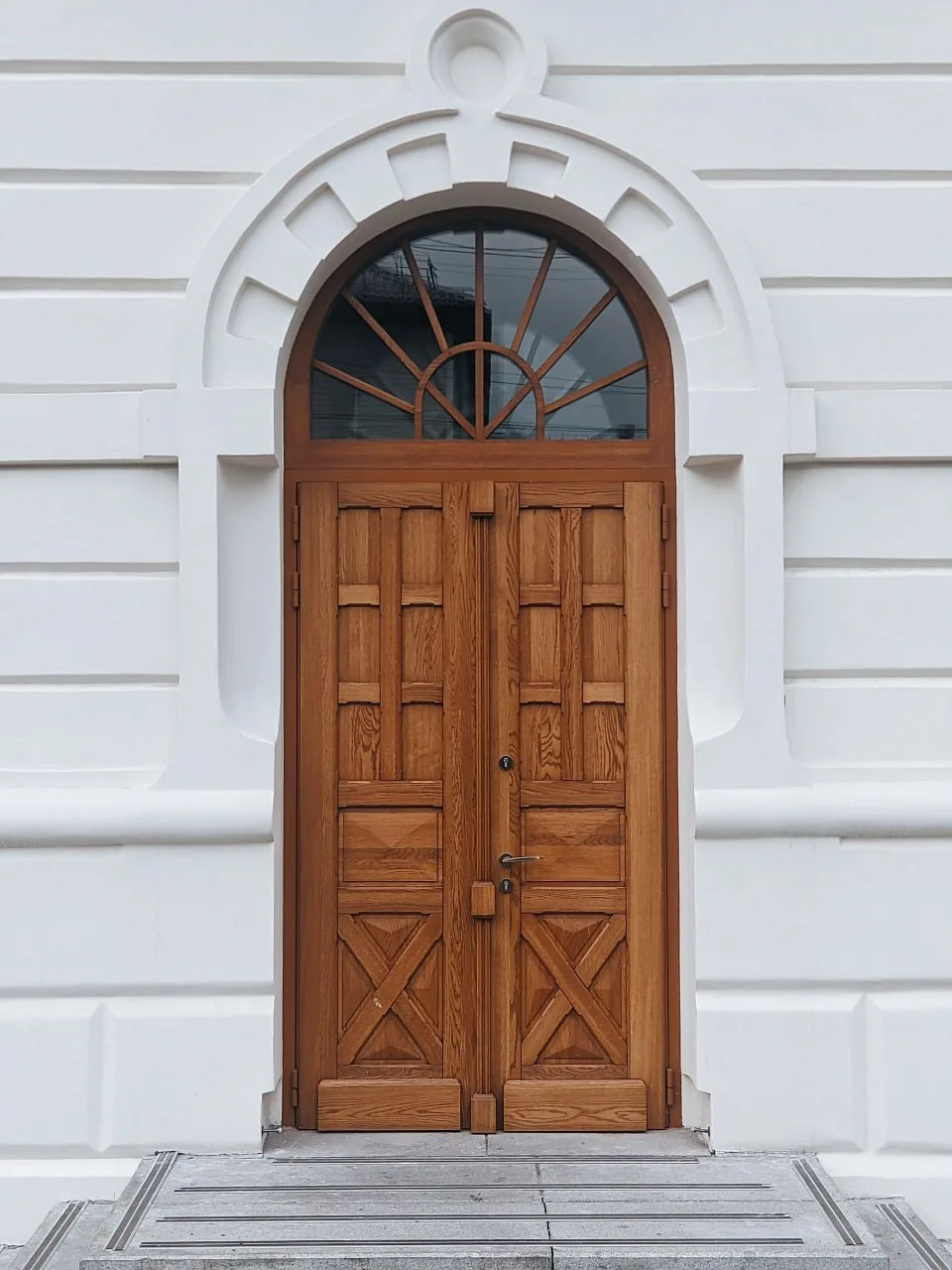 🚪 Войти в историю: самые интересные двери Барнаула