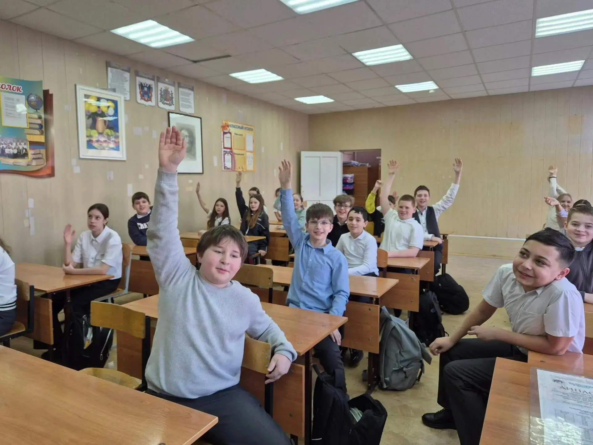 В рамках недели искусства и технологии на уроке ИЗО была проведена интеллектуально-творческая игра д