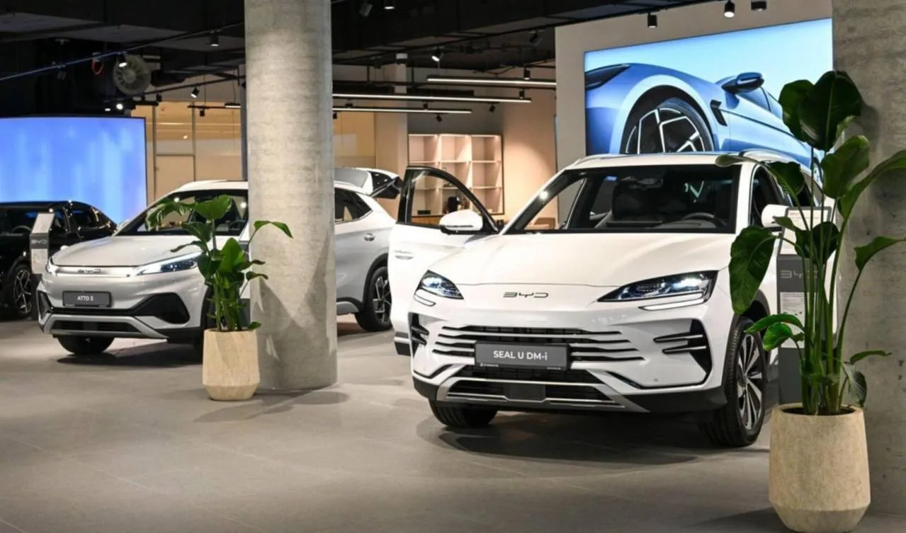 Китайские автобренды впервые обошли японские в Европе

По итогам мая 2026 года китайские автопроизво