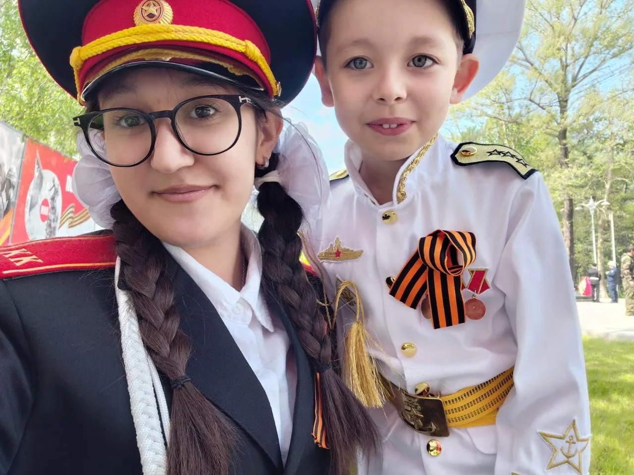 Пост №1! 🧧  Первые нашей школы с честью несли Вахту Памяти! Гордимся каждым!  🪔Первые – на страже па