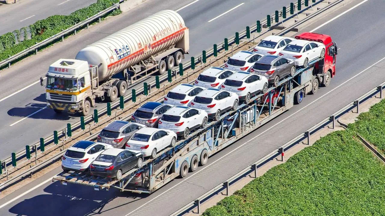 ⚡️Китай в январе — июне 2026 года увеличил экспорт легковых автомобилей в Россию в стои...