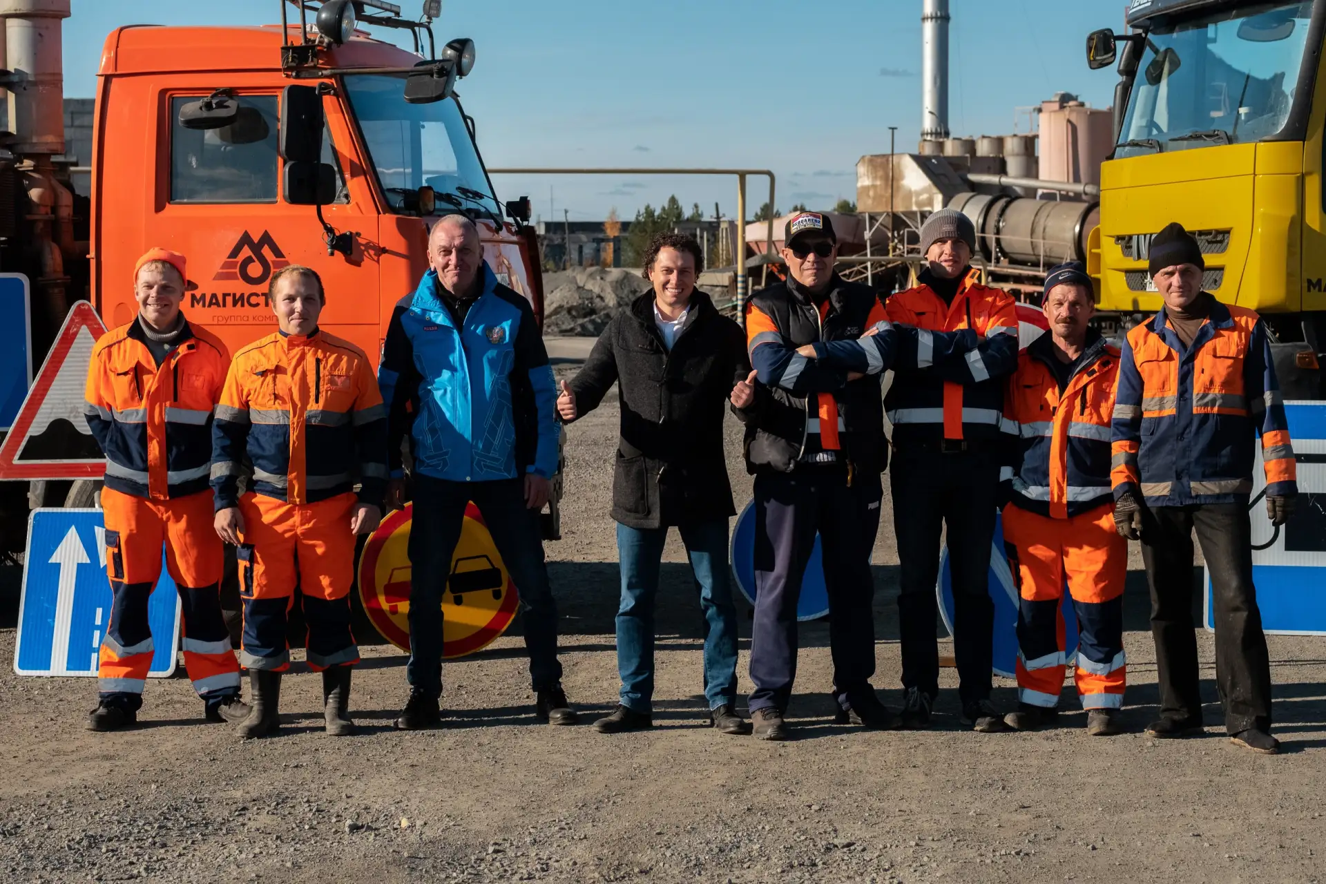 На севере Свердловской области уже готовятся к зиме: дорожники проверяют спецтехнику, н...