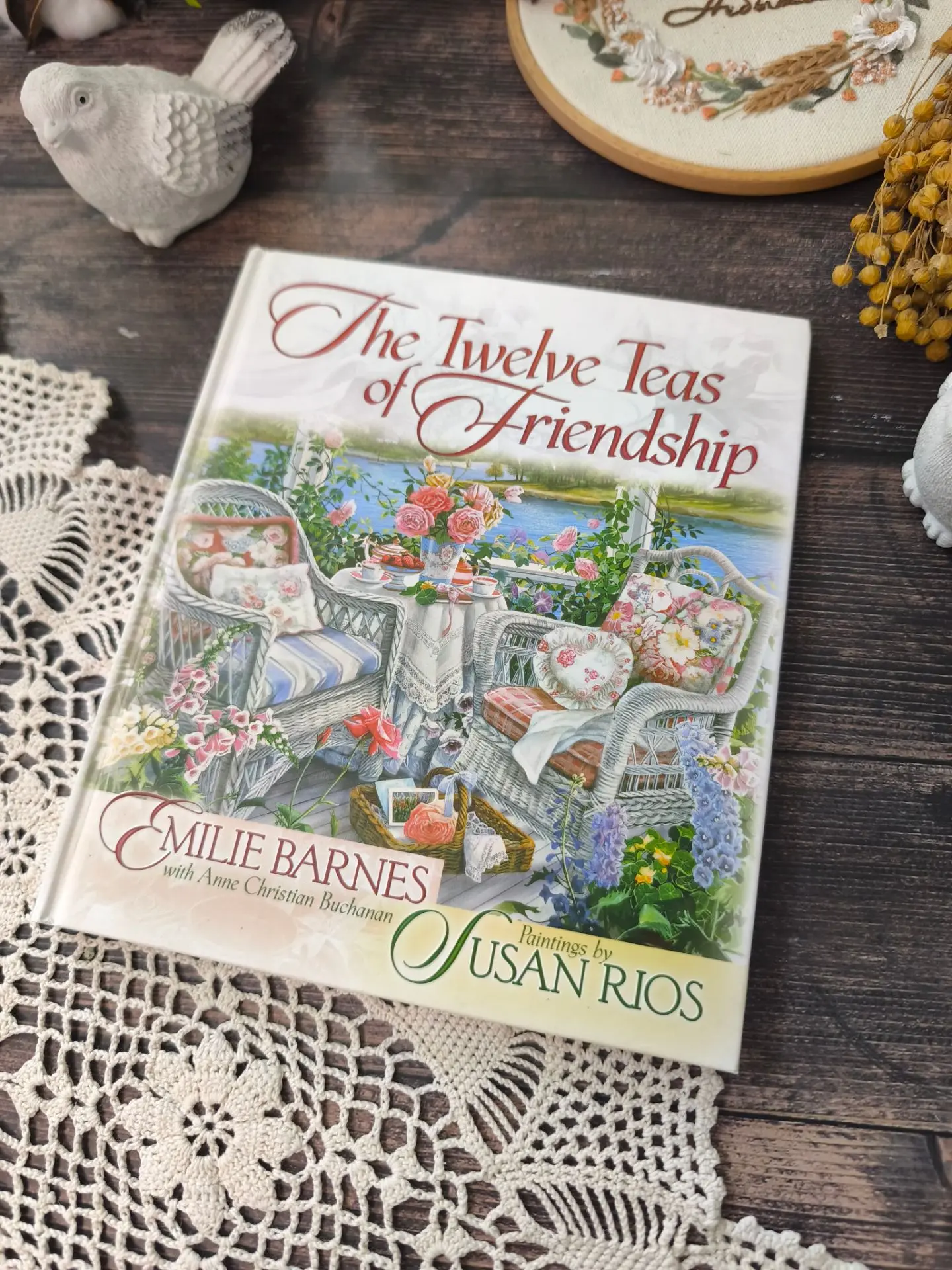 1550 р. В отличном состоянии
#вналичии

The Twelve Teas of Friendship by Emilie Barnes

📚 Твердый п
