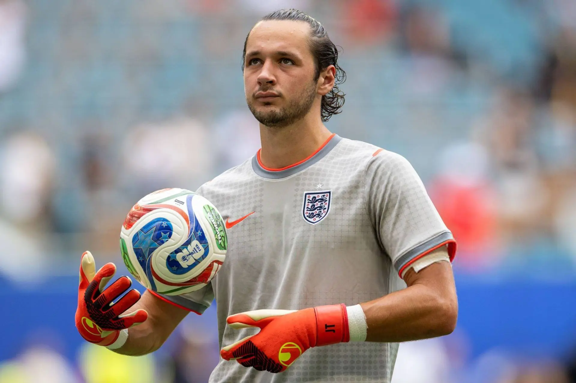 «Лидс» ведёт переговоры с «Манчестер Сити» о переходе Траффорда — The Athletic