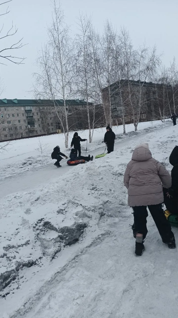 Начало учебной недели после затяжных праздников могло быть томным, но только не для младшего городск
