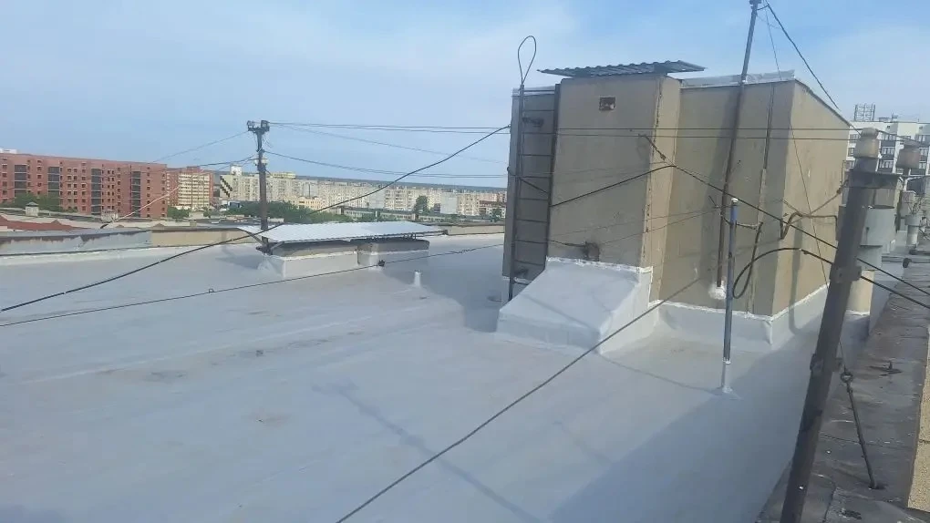🏠 Новая кровля — дом под надёжной защитой!

Этим летом мы завершили капитальный ремонт крыши в доме
