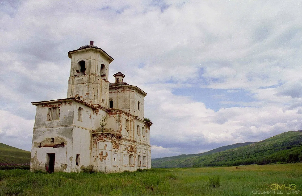 Свято-Троицкая церковь на реке Шилка.