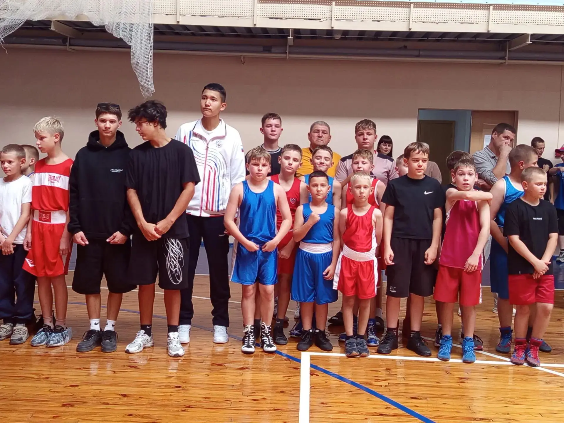 🥊 Открытый турнир по боксу в Татарске: память, мужество и победы! 🥊