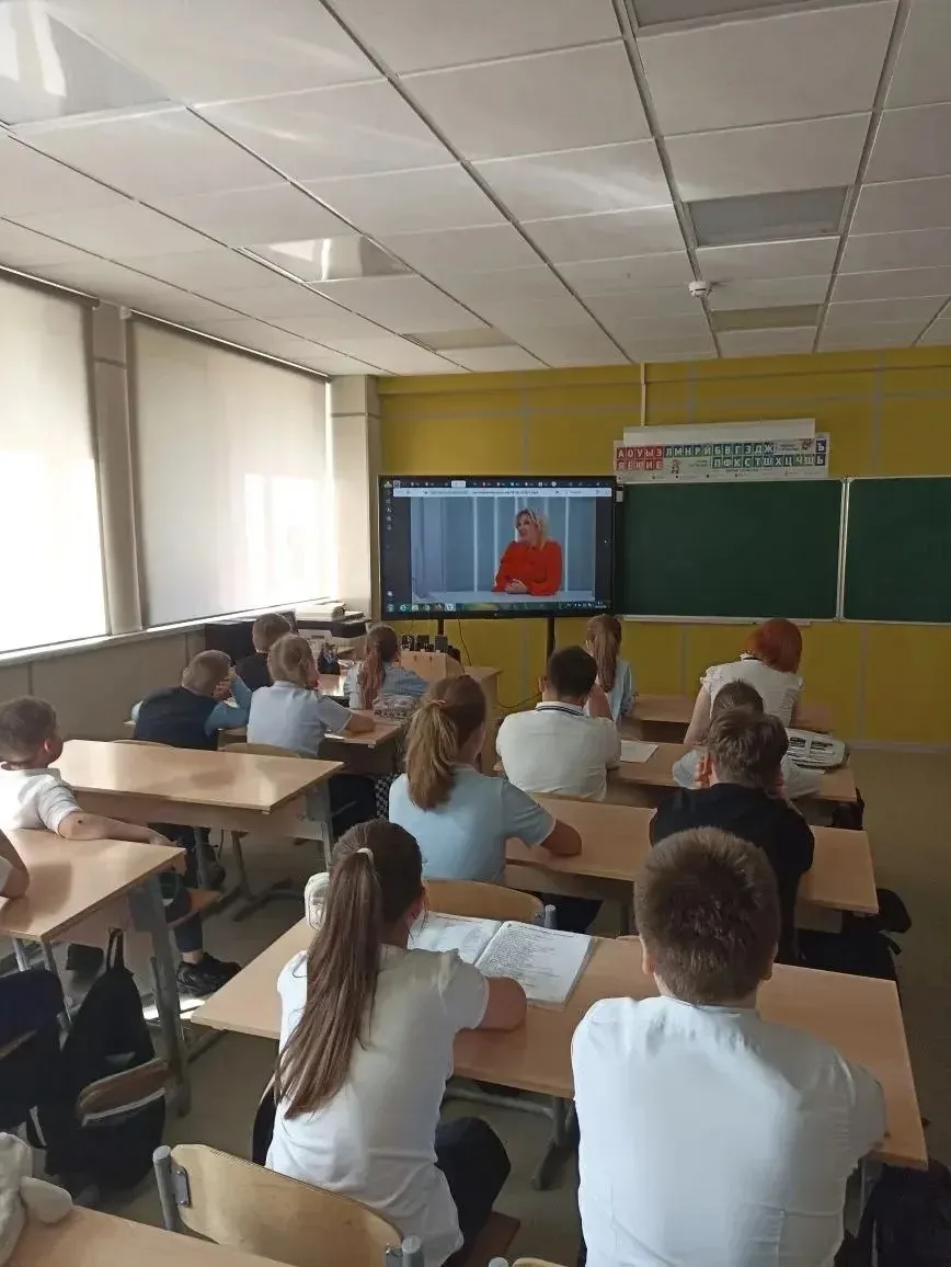 Разговоры о важном: ценности, которые нас объединяют  Сегодня, 18 мая, в нашей школе прошло занятие 