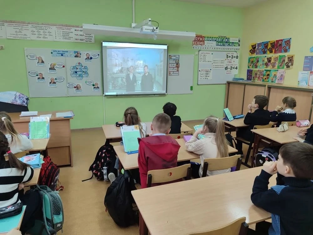 🇷🇺 2 февраля на Разговорах о важном весь шла о науке! Ещё бы, ведь 8 февраля мы отмечаем день россий