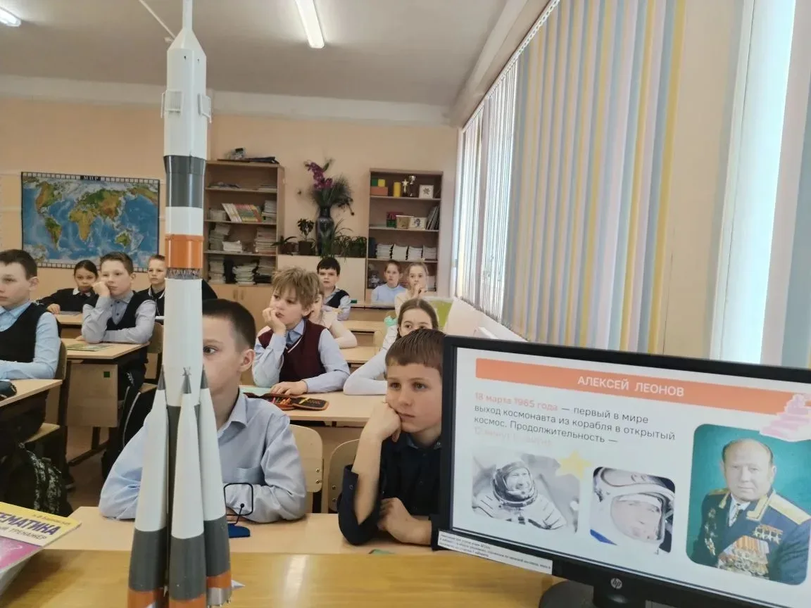 В образовательных учреждениях Самарской области продолжается Неделя космоса  🚀 Для обучающихся прово