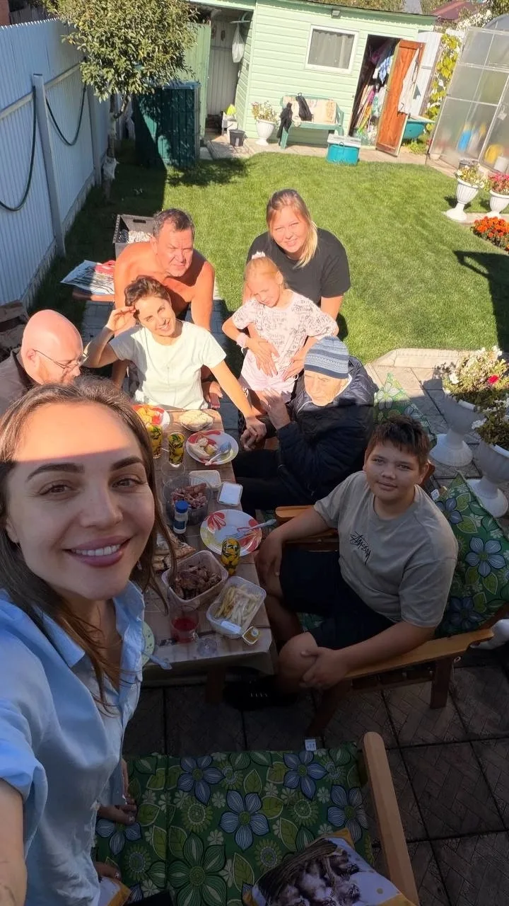 В итоге все получилось, и вот вам счастливые фото моей большой семьи💚