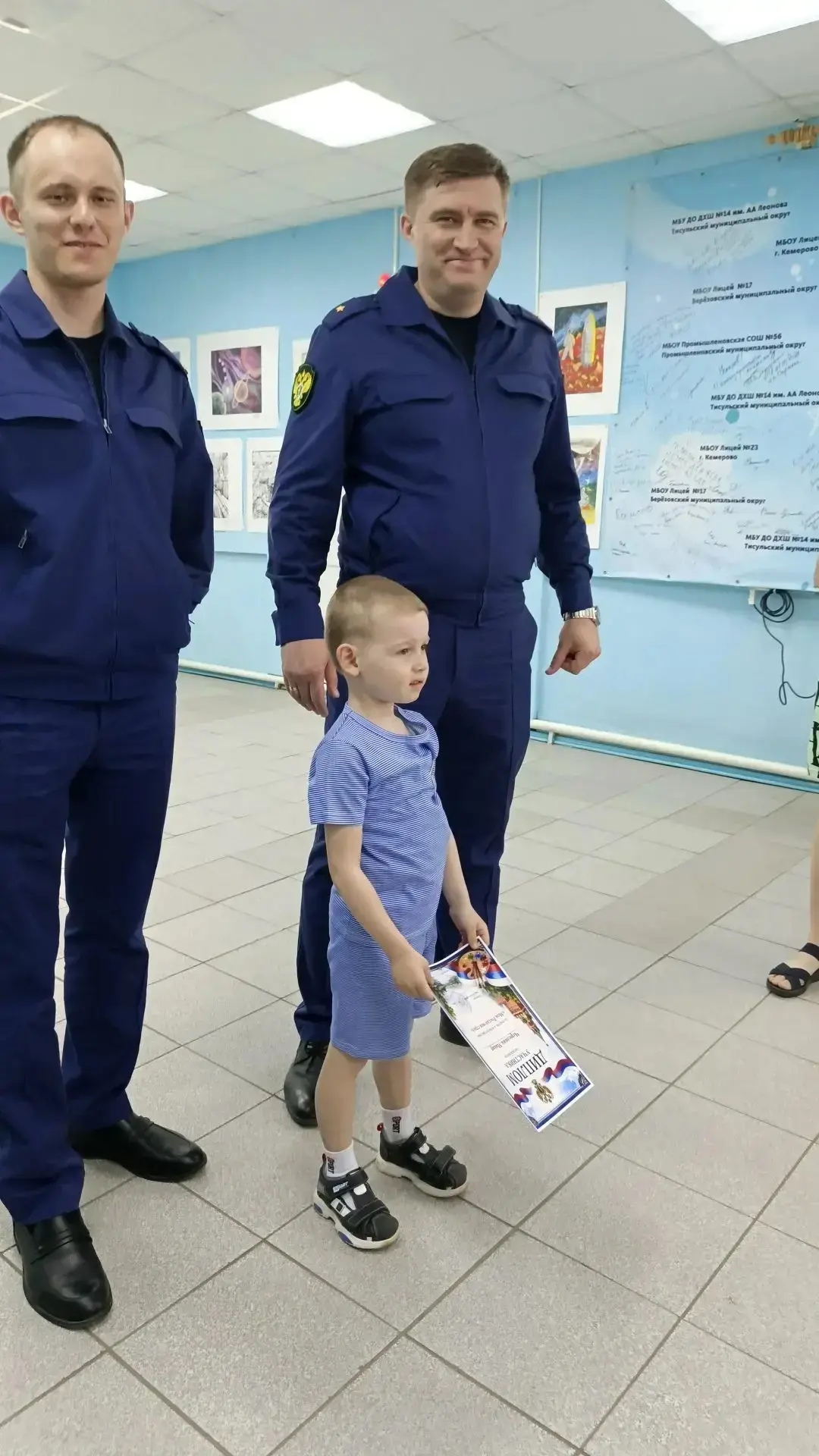 Дети группы «Пчелки» приняли участие в конкурсе рисунков «Моя Россия - моя страна», кот...