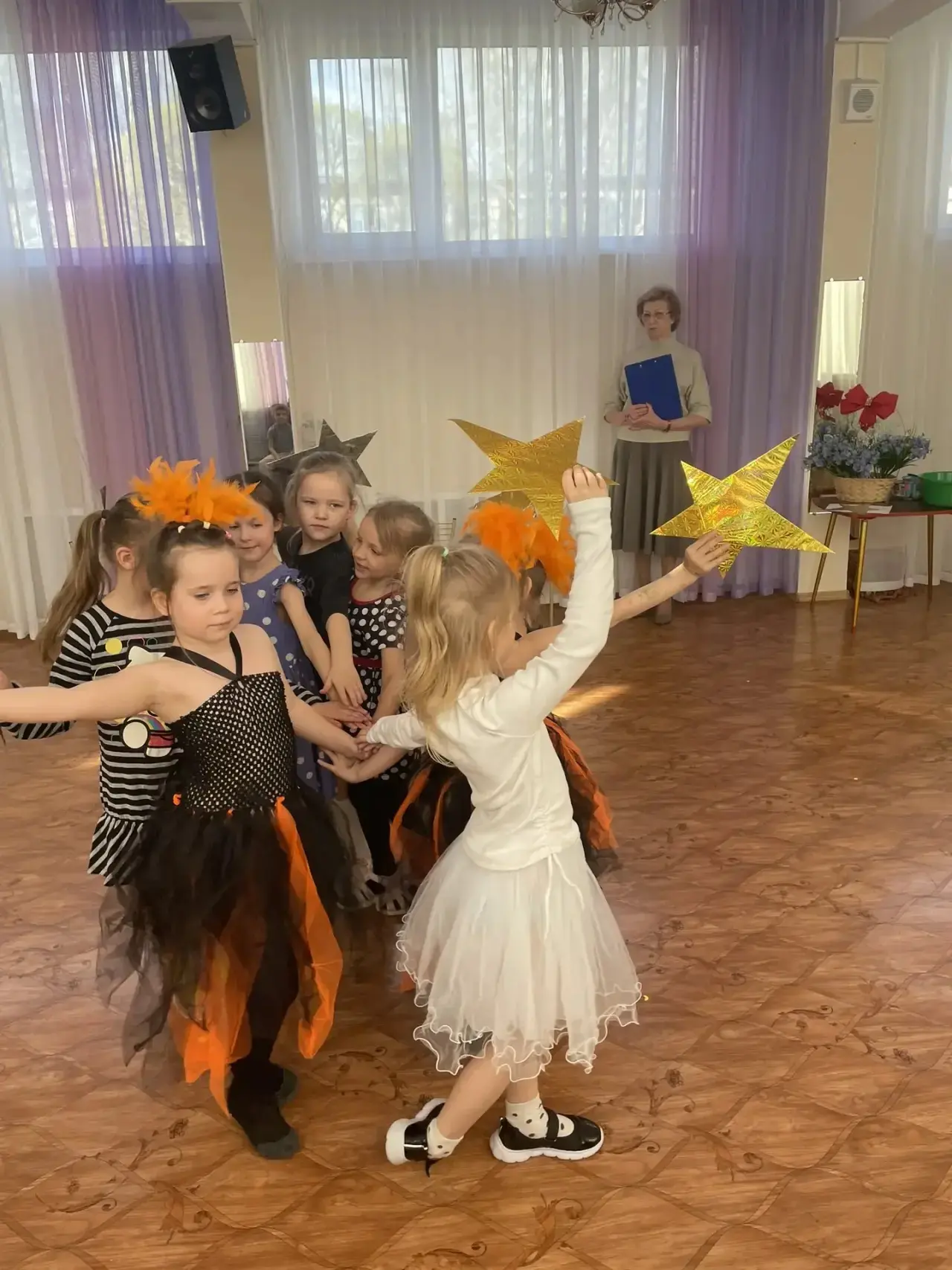 🌷 В группе «Радуга» прошел тематический досуг «Таинственный космос».