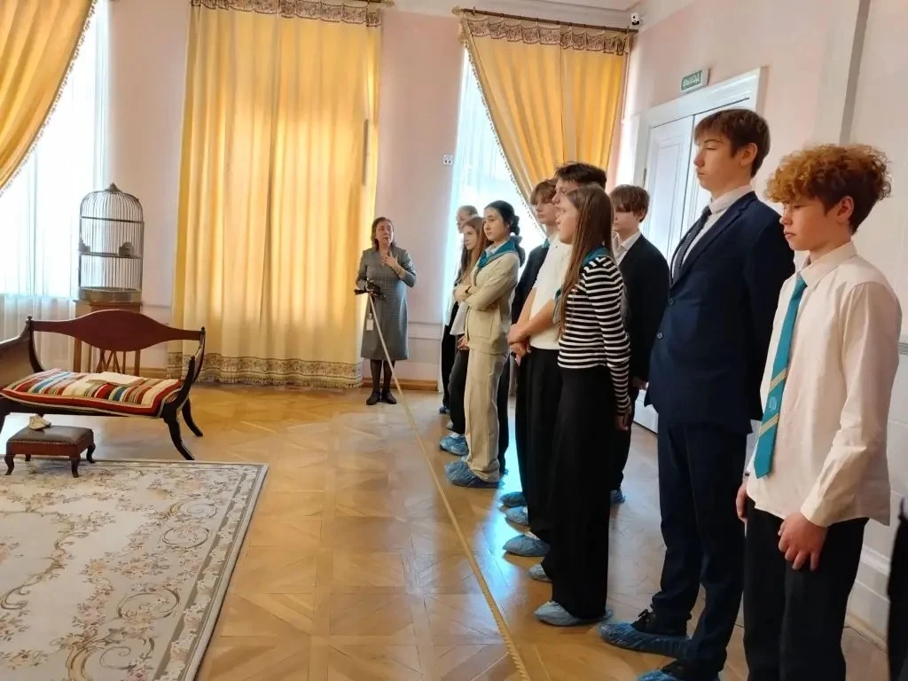 📜🪶Путешествие в эпоху А.С. Пушкина   27 марта обучающиеся 8 «А» класса (классный руководитель: Белог