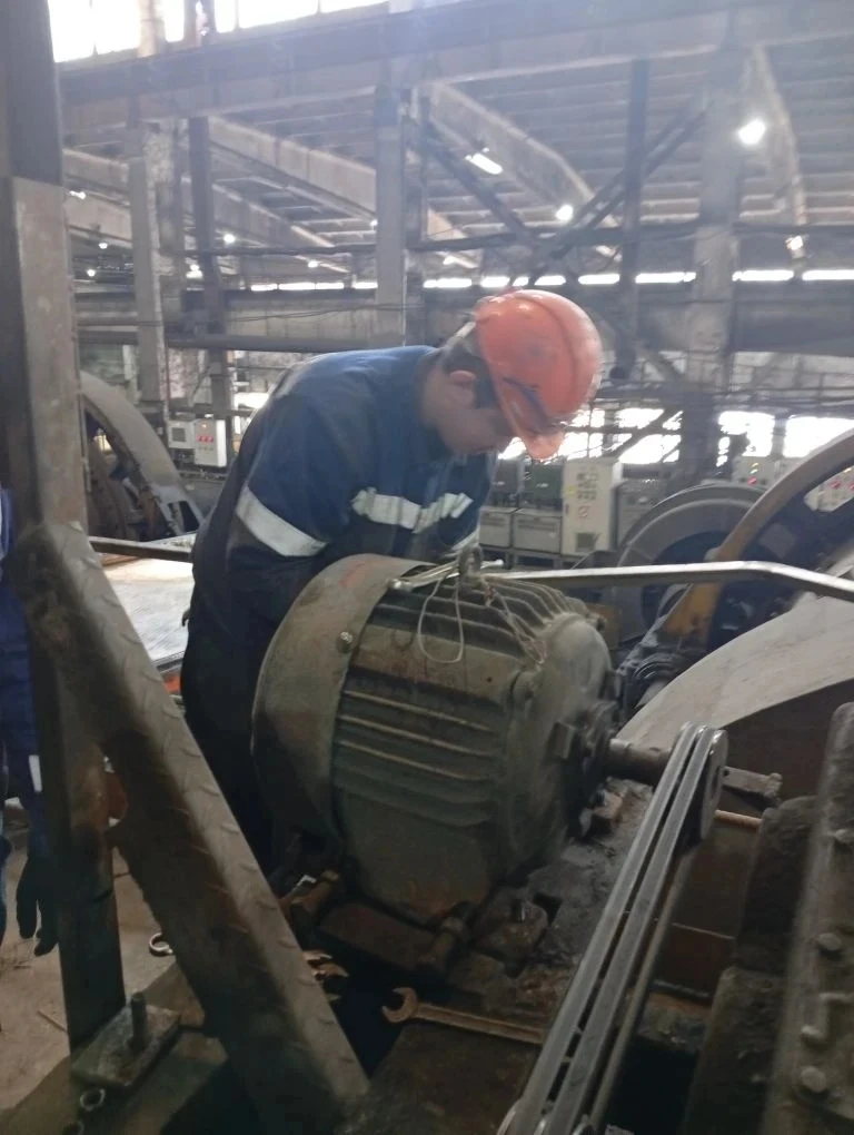 ⚡ От теории — к реальному делу!  Студенты 3 курса специальности «Электроснабжение» Медногорского фил