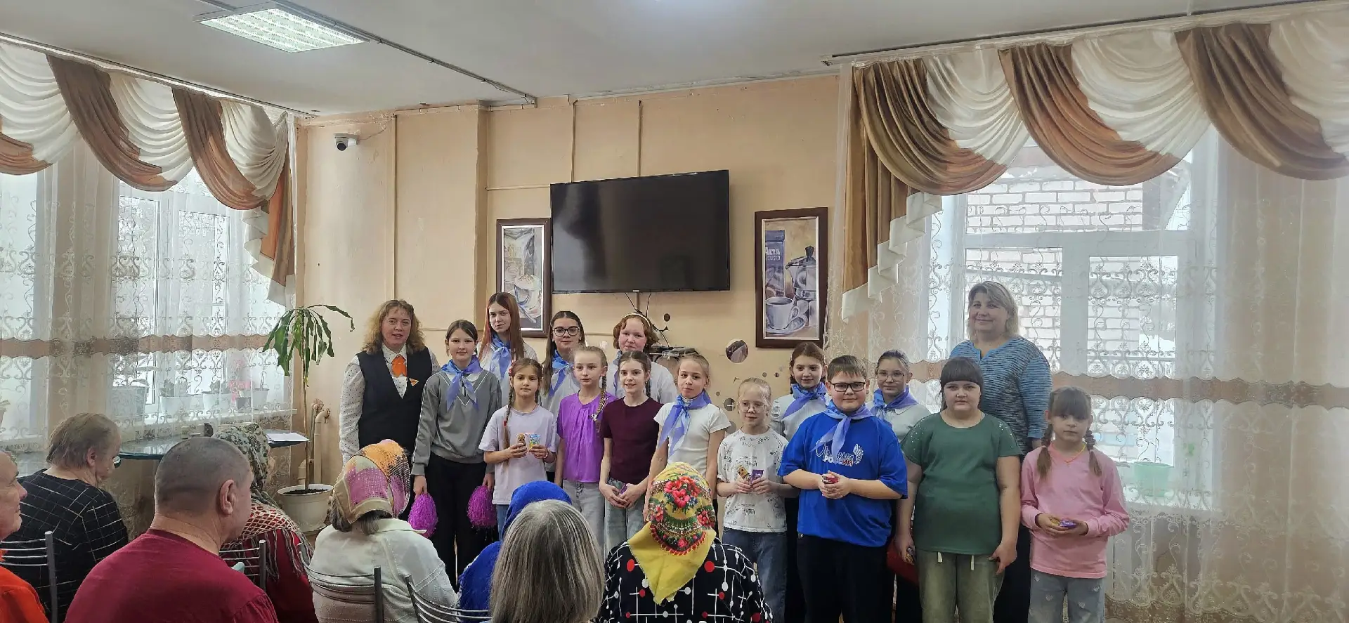 ПРАЗДНИК ВЕСНЫ💐  💫В преддверии весеннего праздника  - 8 марта обучающиеся Первомайской средней школы