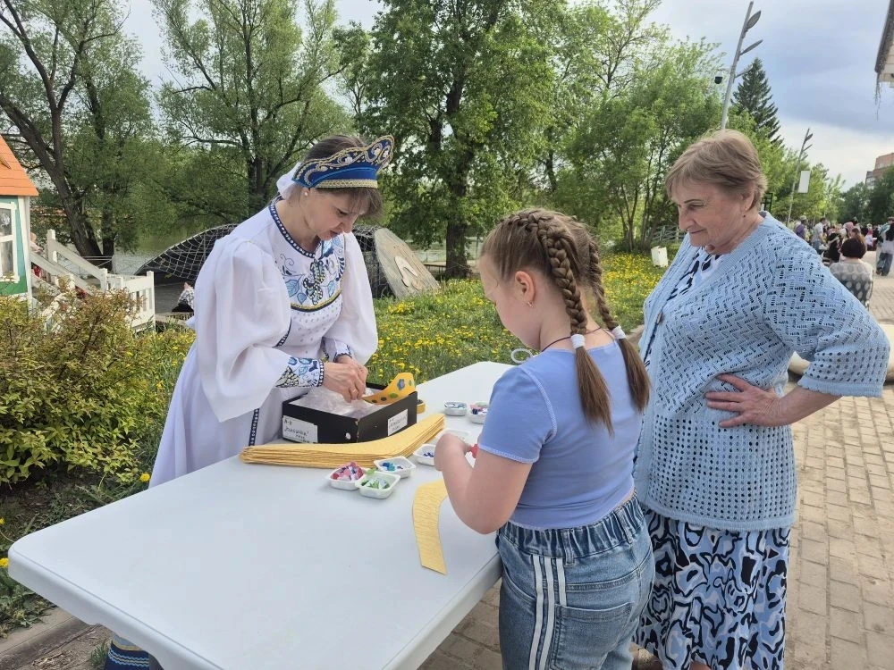 Сегодня в рамках Международного дня музеев на улице Я. Гашека состоялся фестиваль «Музе...
