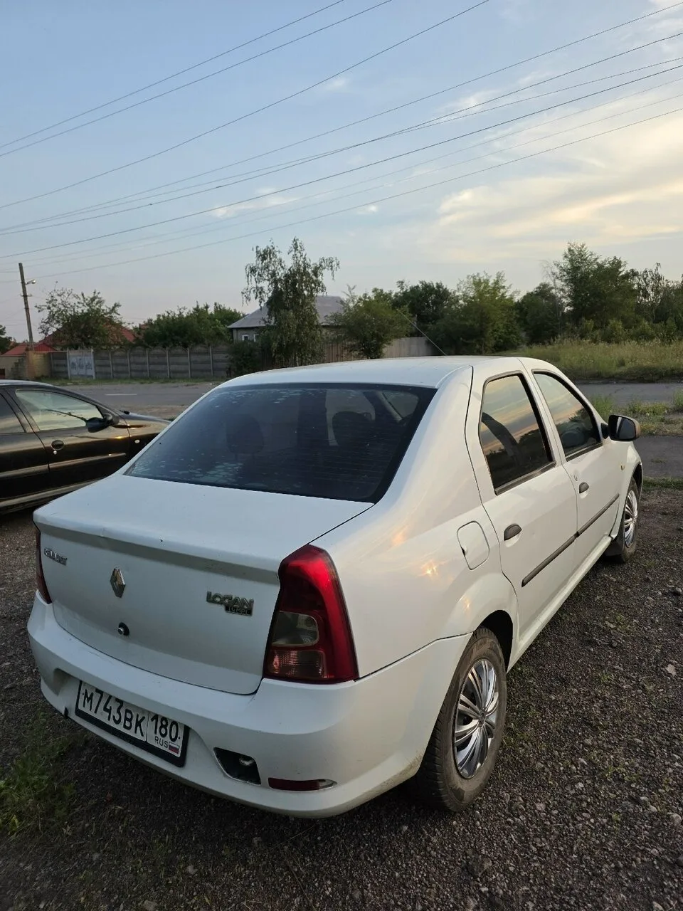 Продам Renault Logan 2011 года, в рабочем состоянии, по кузову весь целый, по технике н...