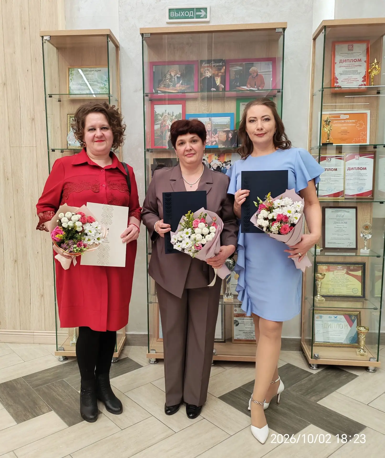 Сегодня в стенах Детской школы искусств имени Е. В. Образцовой в честь Дня учителя  чес...