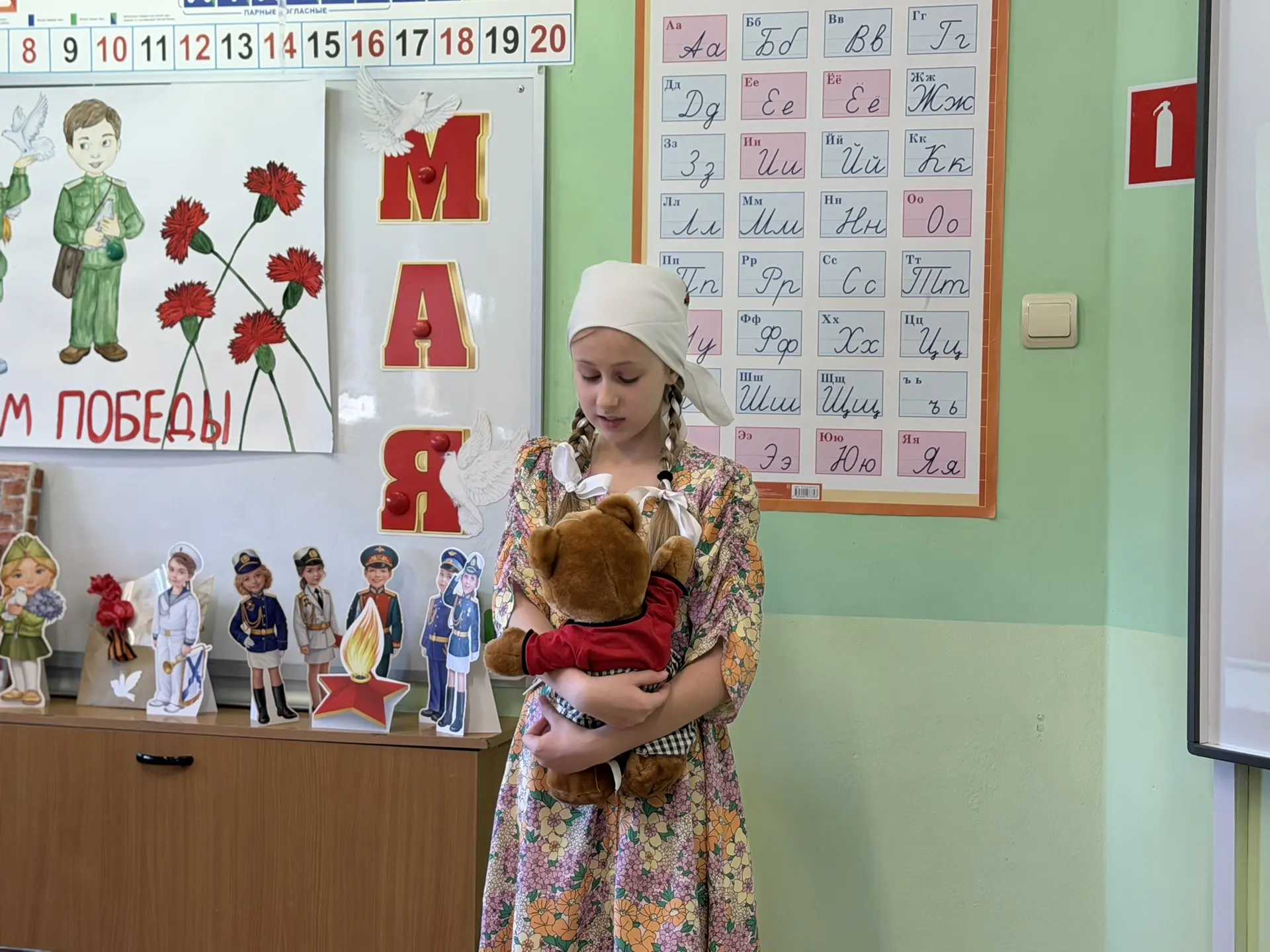 ПАМЯТЬ В СЛОВЕ: МЕРОПРИЯТИЯ К ДНЮ ПОБЕДЫ В НАШЕЙ ШКОЛЕ  🪖В преддверии Дня Победы на всех площадках п
