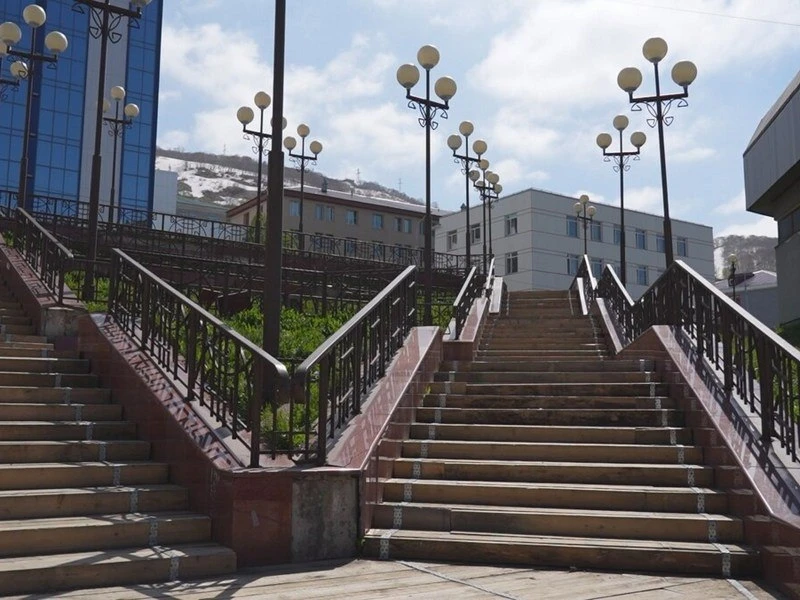 🚧 В центре Петропавловска отремонтируют три лестничных перехода