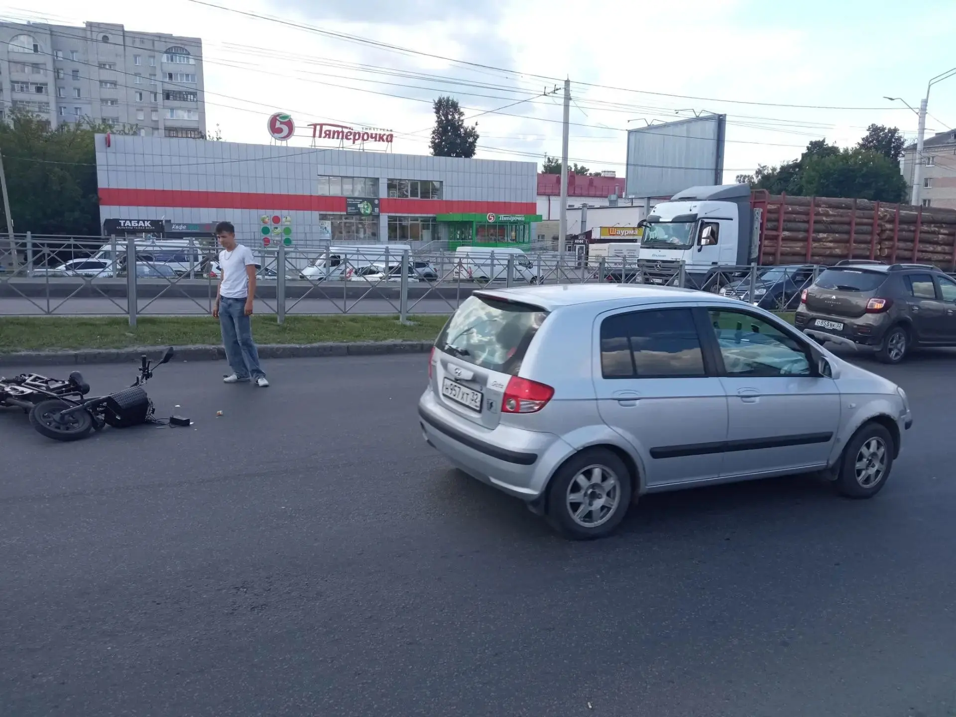 🏍️ Вчера вечером на проспекте Московсокм сбили велосипедиста