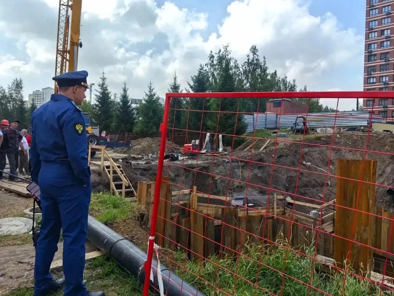 Прокуратура контролирует ликвидацию аварии на Горском

В Новосибирске продолжаются работы по устране