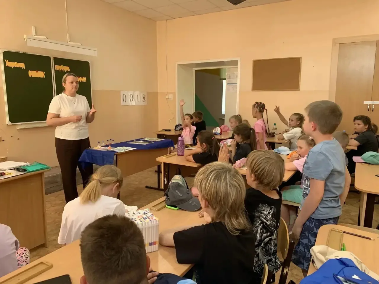 В рамках Единого дня безопасности социальный педагог Харина Е. Н. провела с воспитанниками ЛОЛ важну