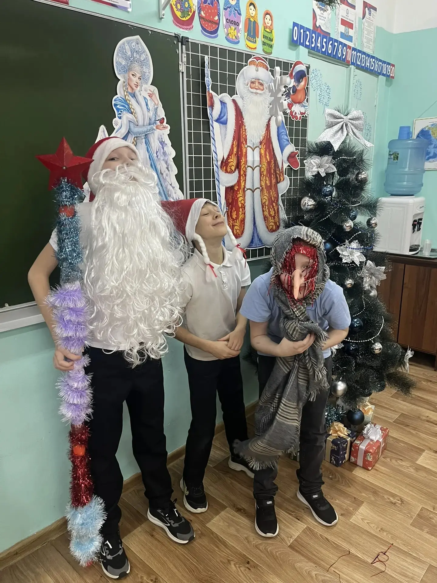 Новогодний привет от 4В класса ❄❄❄🎄