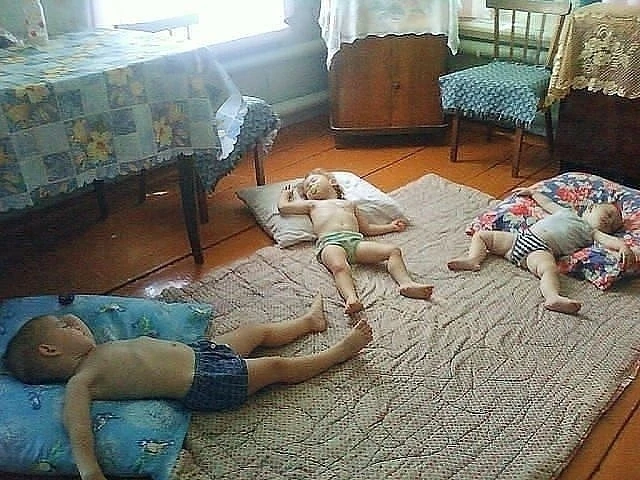Тот самый тихий час, который живёт в тёплых воспоминаниях из детства у каждого из нас. ...