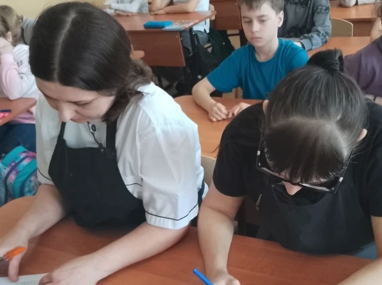 👍В рамках оперативно-профилактической операции "Чистое поколение" в школе прошло анкет...