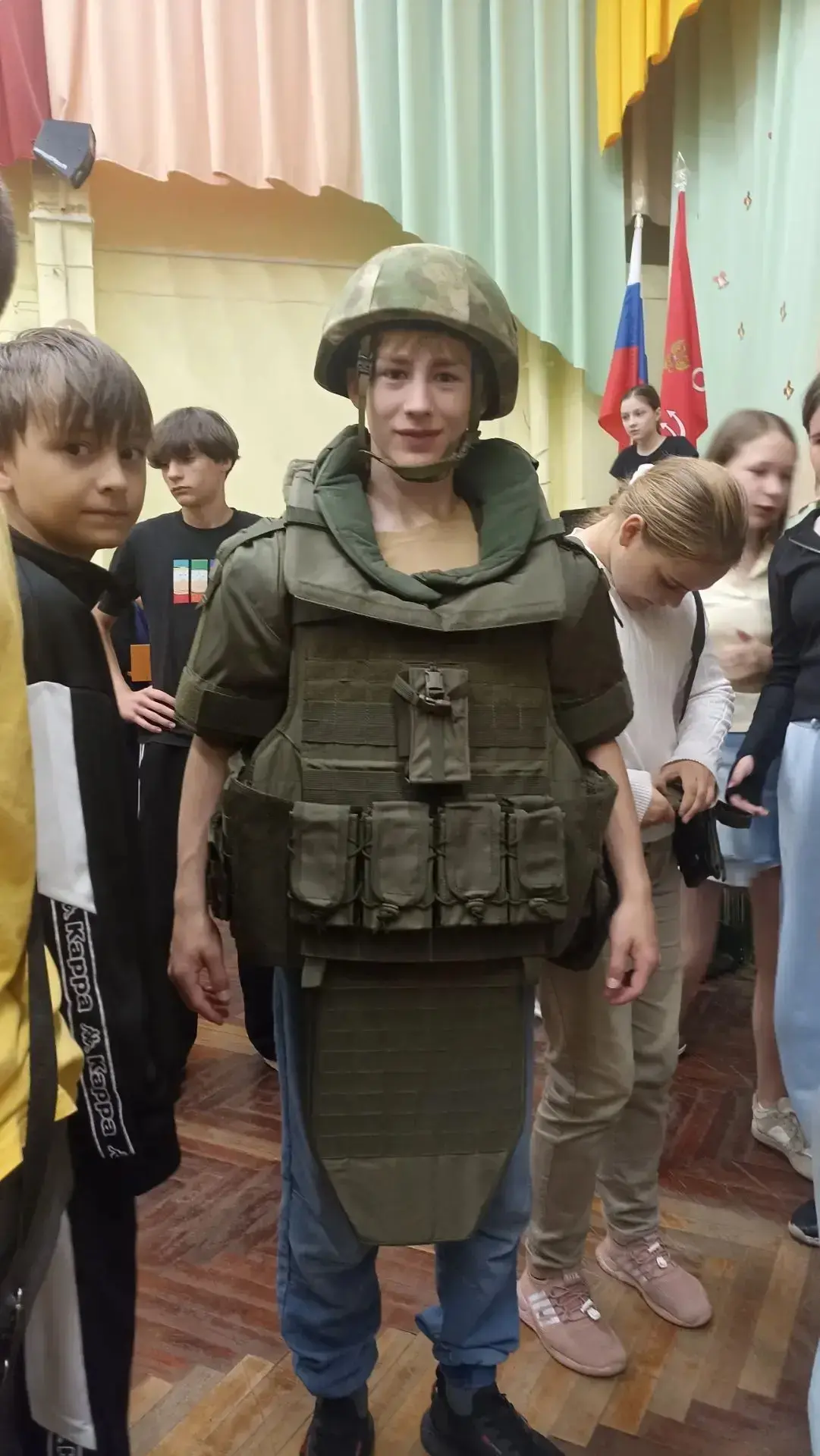 ✨Сегодня в нашем лагере прошла увлекательная интерактивная беседа!
К ребятам приходили майоры Росгва
