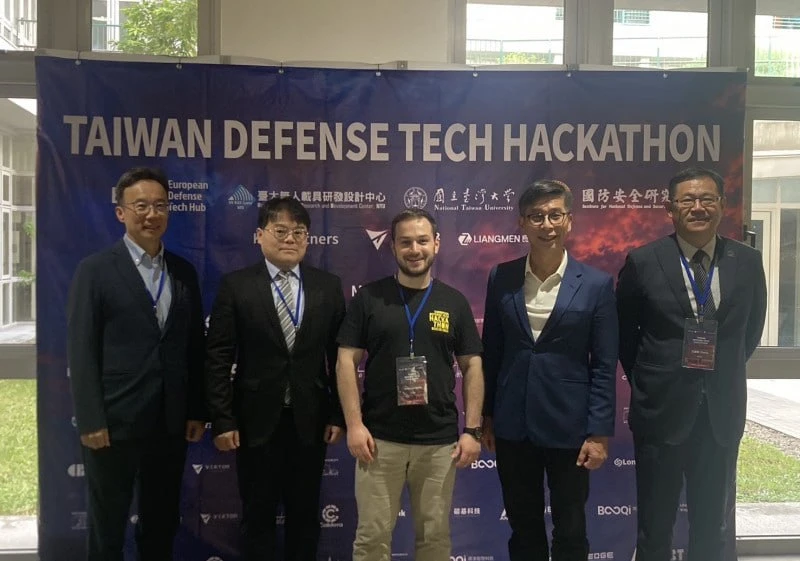 ❗️На Тайване с 2 по 4 октября прошёл хакатон Taiwan Defense Tech Hackathon. Инженеры, в...