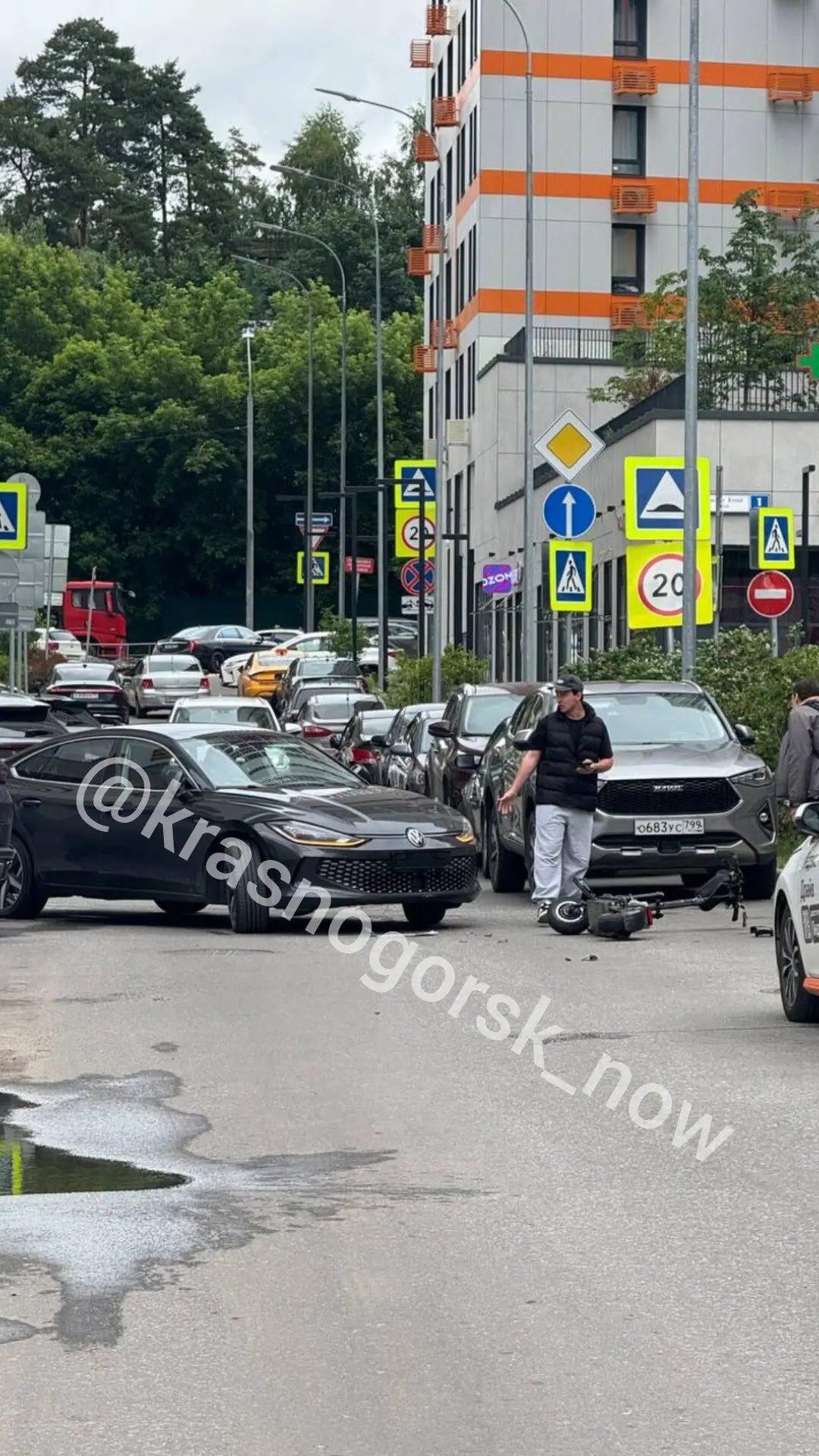 ⚠️ В ЖК «Спутник» произошло ДТП с участием электросамоката 

📱 Красногорск Сегодня  
📲 Канал в Max