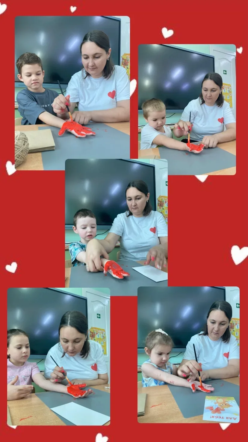 ❤️🌹 Сегодняшний день в группе «Ягодка»посвящён красному цвету — цвету тепла, любви, за...