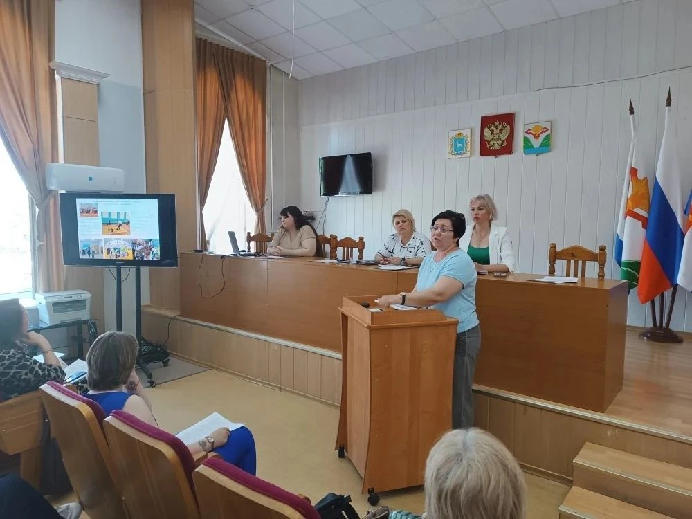 20 мая в администрации муниципального района Ставропольский состоялось рабочее совещани...