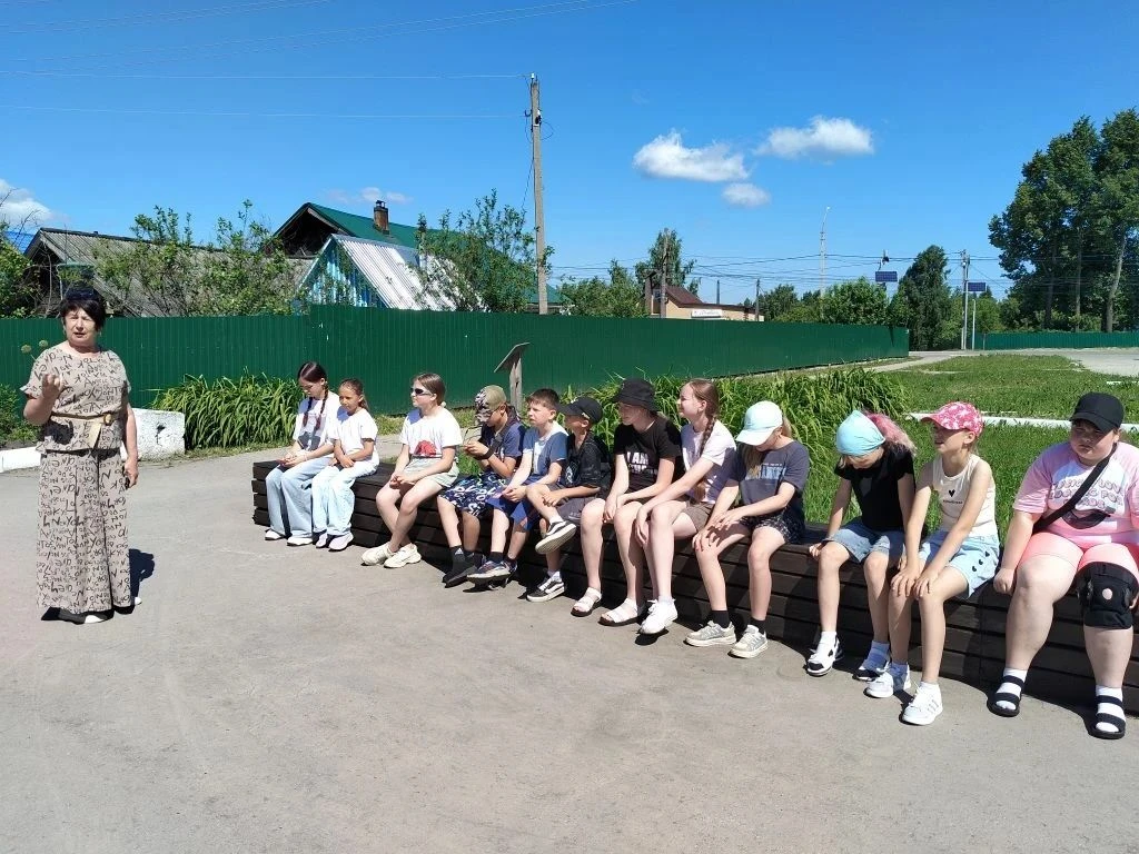 Наши летние приключения продолжаются!
Сотрудники музея провели очередную обзорную экскурсию для ребя