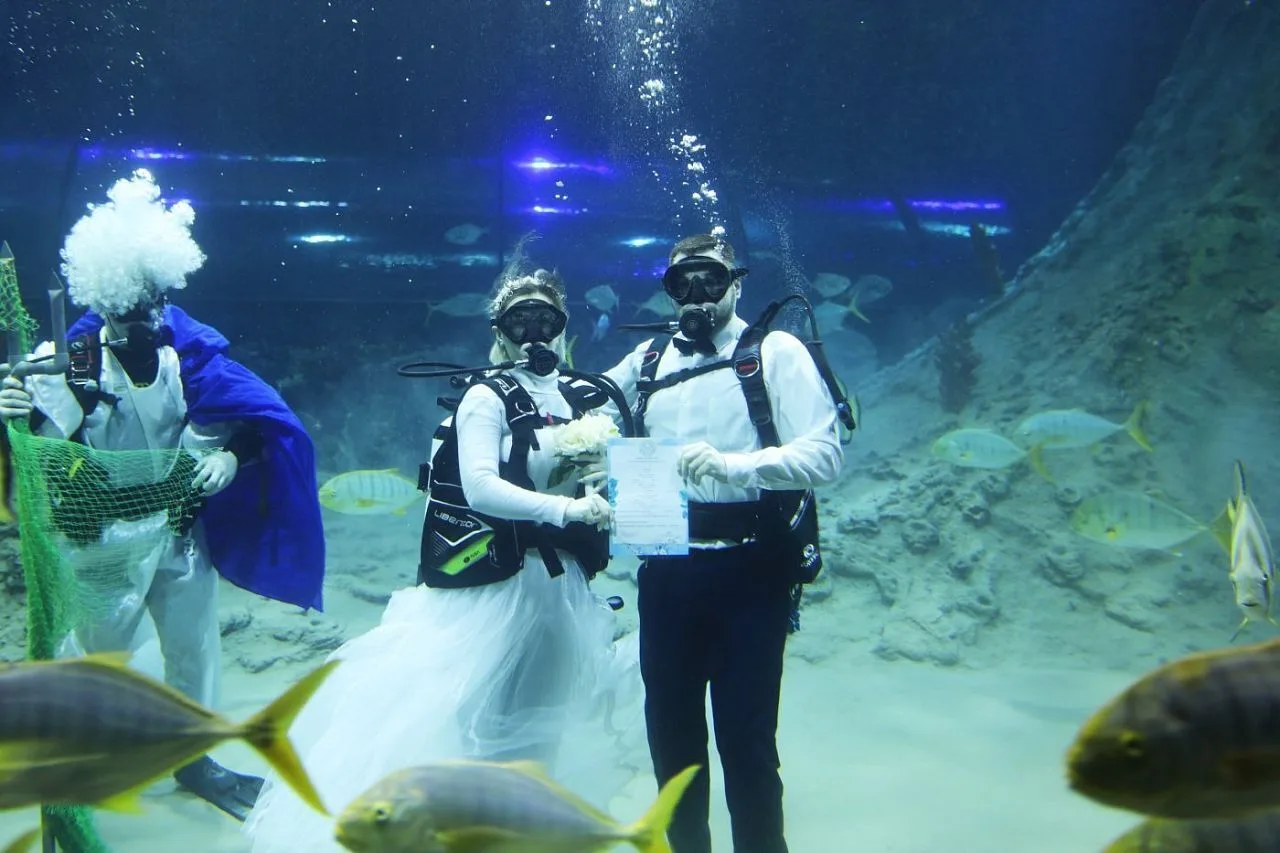🌊✨ Свадьба на глубине: пара из Югры отметила годовщину под водой! ✨🌊  Необычная история любви получи
