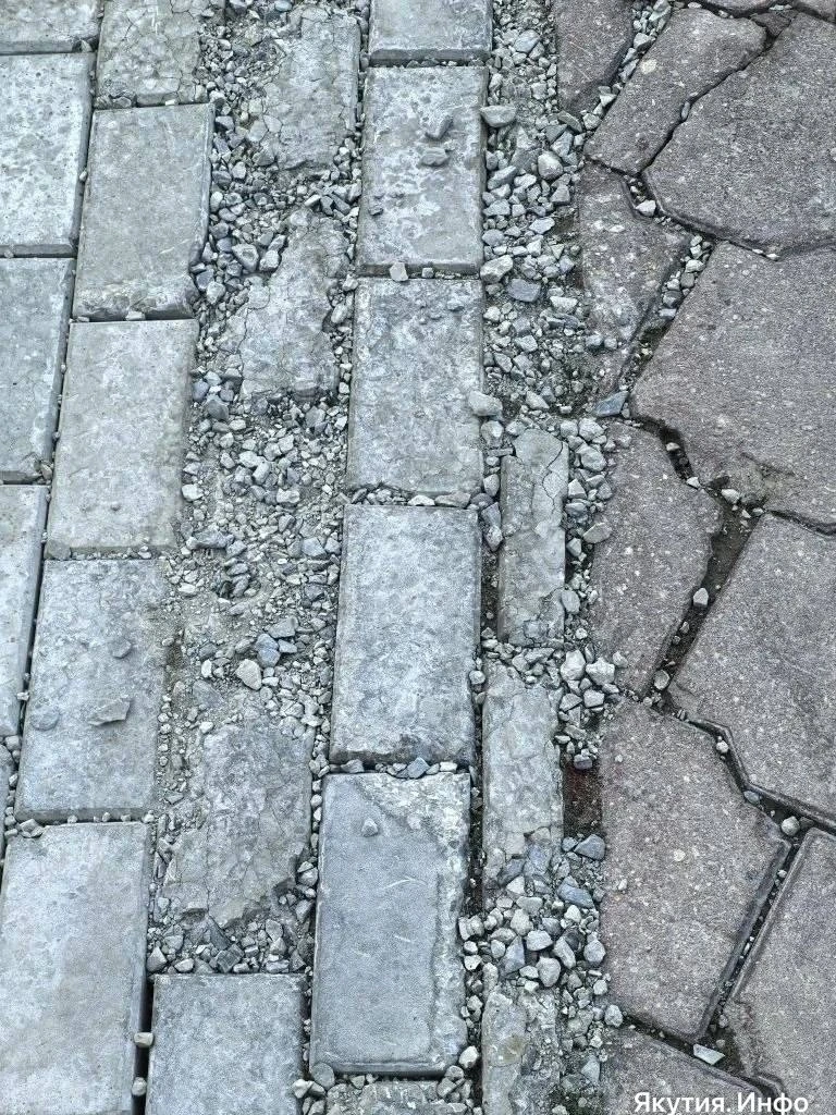 🚫 Плитка трескается и разваливается спустя полгода после ремонта на площади  Орджоникидзе  Новая пли
