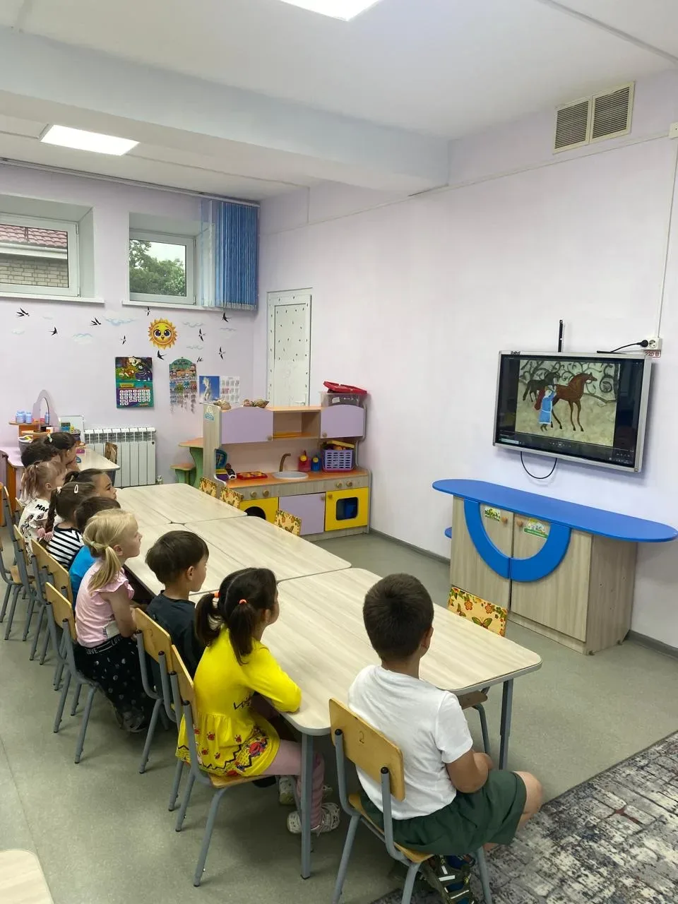В старшей группе «Любознайки» прошёл тематический день, посвященный Дню семьи, любви и ...