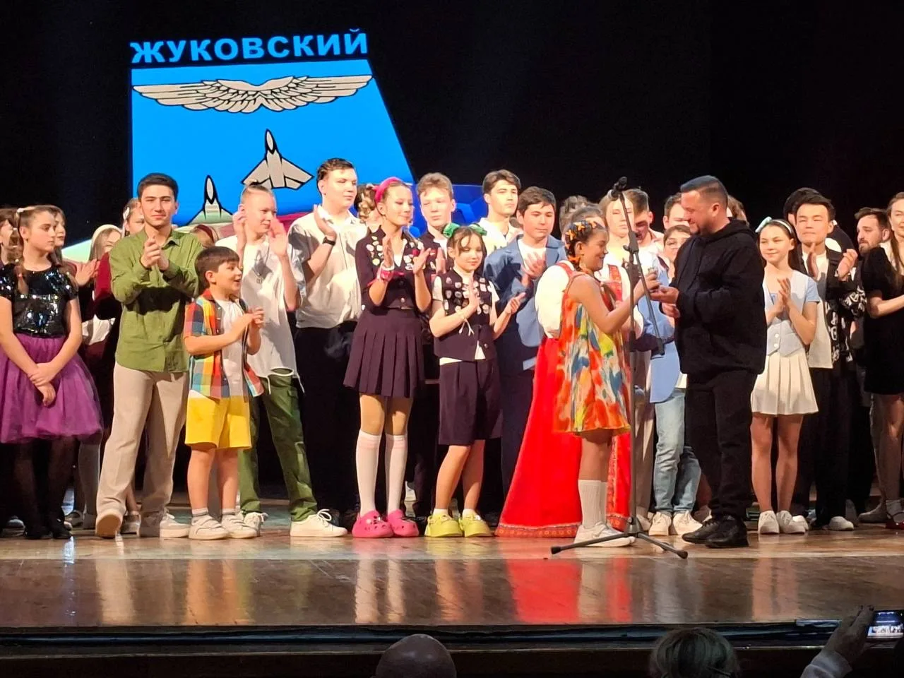Наша звездочка!   ☺️ Ученица 6Г класса нашей школы Вероника в составе команды приняла участие в Откр