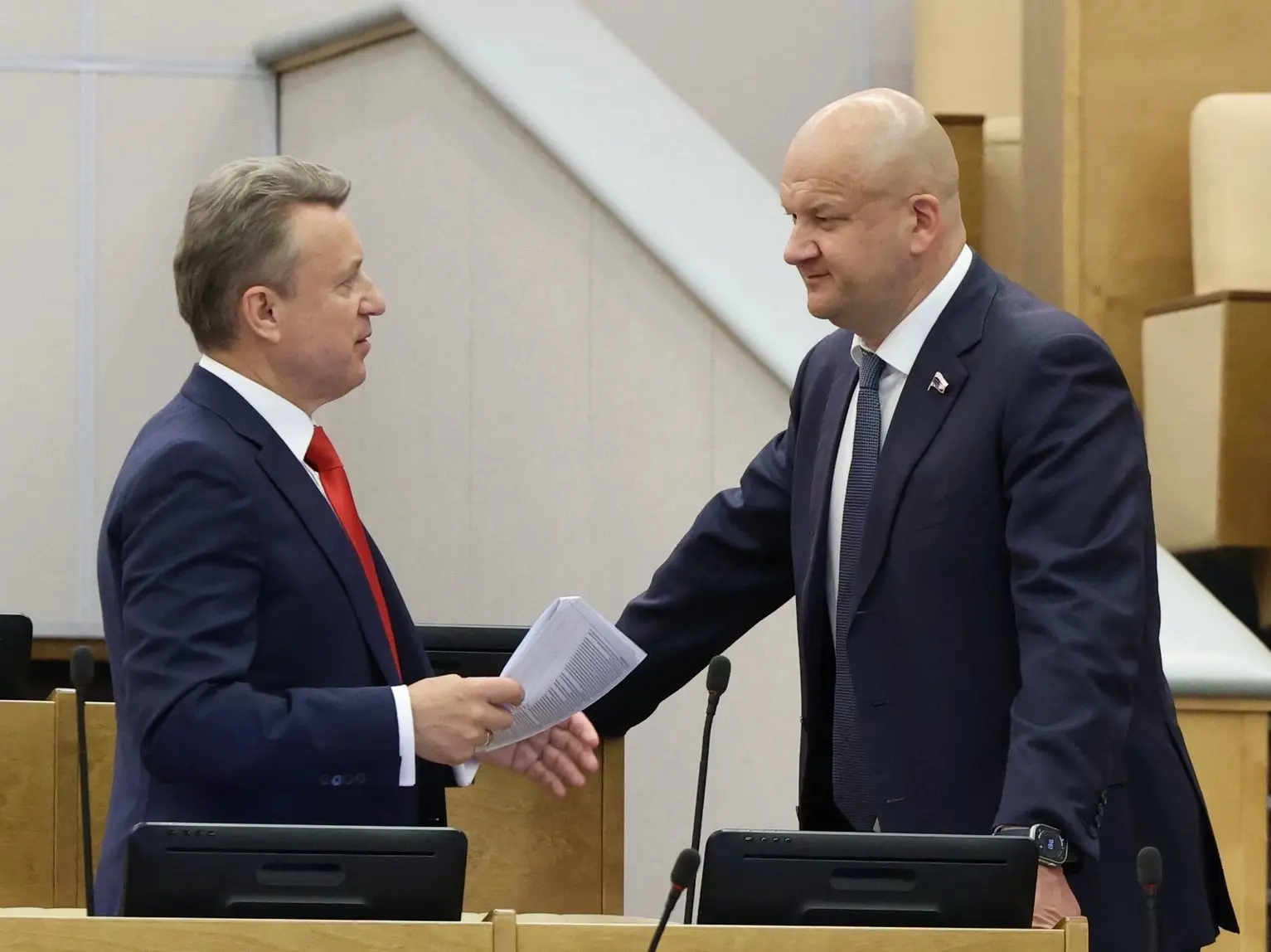 Второй пакет мер, направленных на защиту граждан от мошеннических действий, приняли сра...